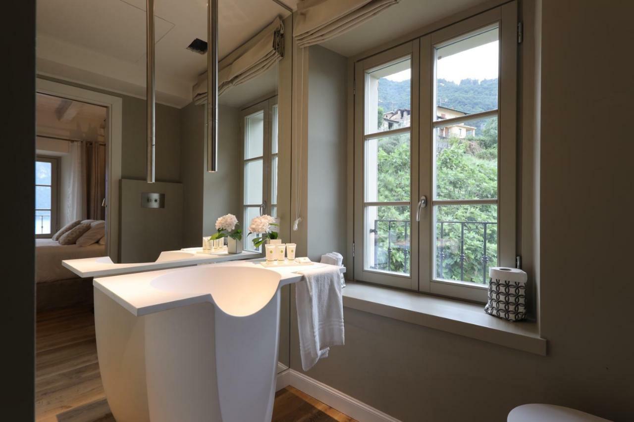 King Room with Lake View,844418675:JPEG